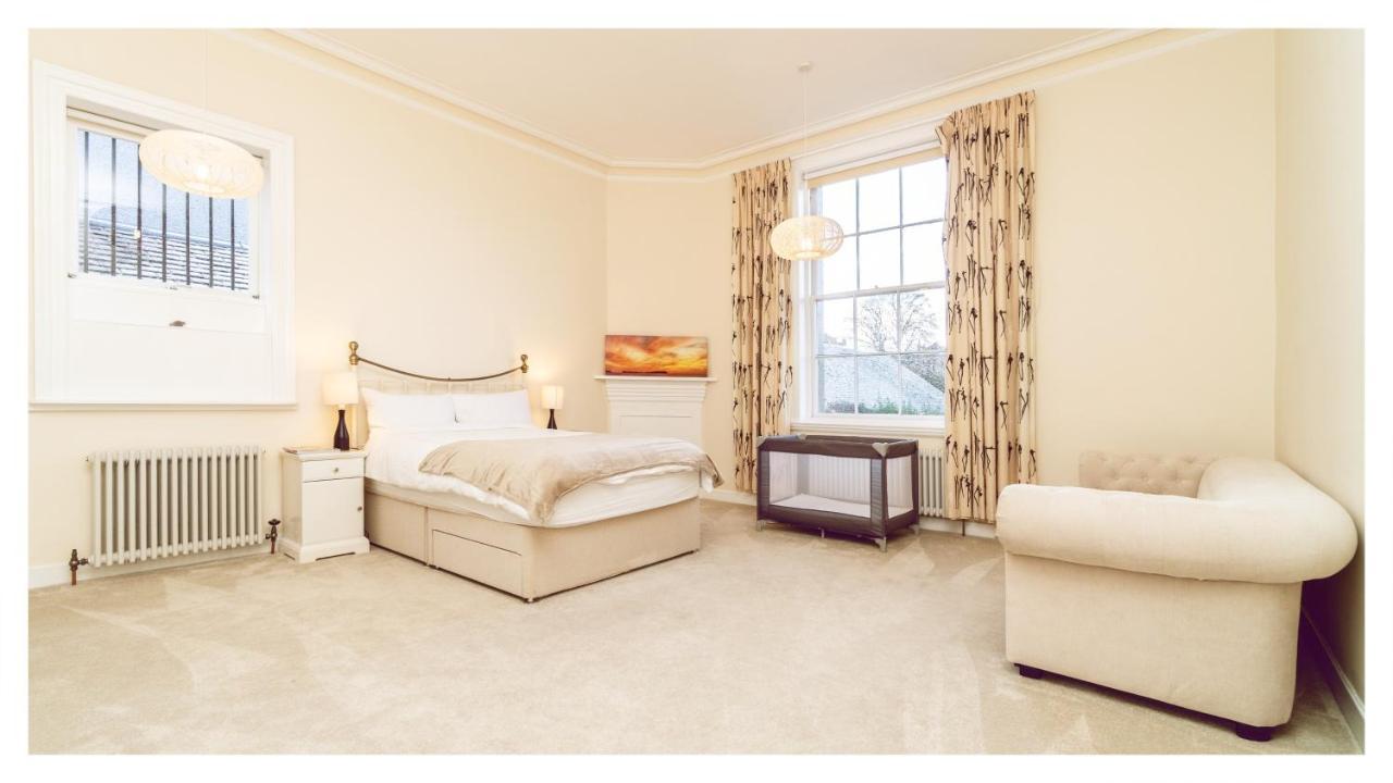 A Luxurious Masterpiece Steps From Stirling Villa Buitenkant foto